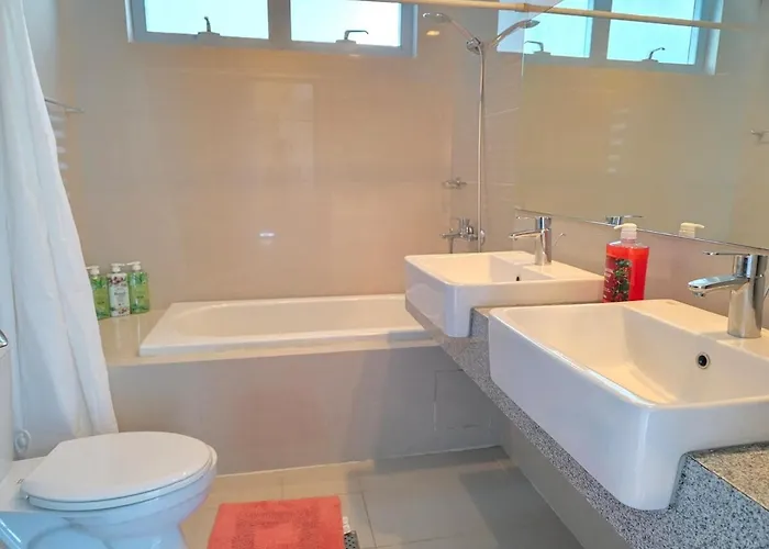 Bgc Uptown Parksuites Luxury Two Bedroom Zen Inspired Unit Steps To Mitsukoshi Grand Hyatt And St Lukes Apartment