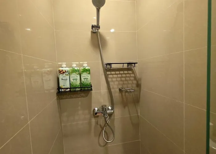 Bgc Uptown Parksuites Luxury Two Bedroom Zen Inspired Unit Steps To Mitsukoshi Grand Hyatt And St Lukes *