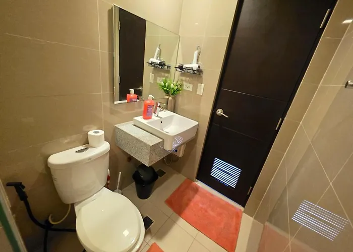 Apartment Bgc Uptown Parksuites Luxury Two Bedroom Zen Inspired Unit Steps To Mitsukoshi Grand Hyatt And St Lukes