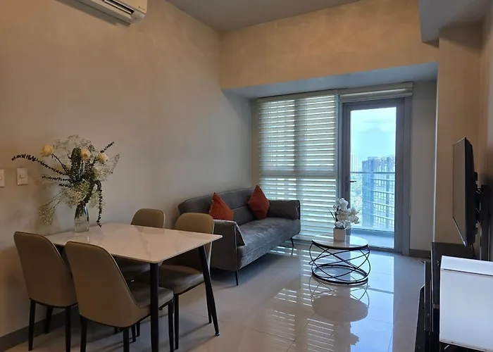 Bgc Uptown Parksuites Luxury Two Bedroom Zen Inspired Unit Steps To Mitsukoshi Grand Hyatt And St Lukes * Manila